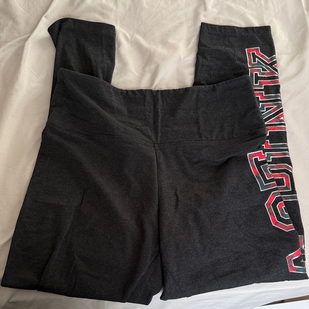 PINK Victoria's Secret Black Leggings with Accent Graphic